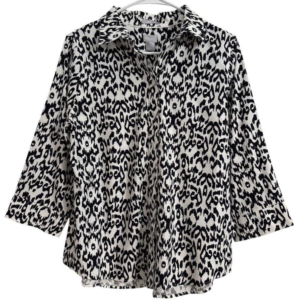 Chico's Womens 0 SMALL US 4 No Iron Stretch Button Tribal Ikat Shirt Black White